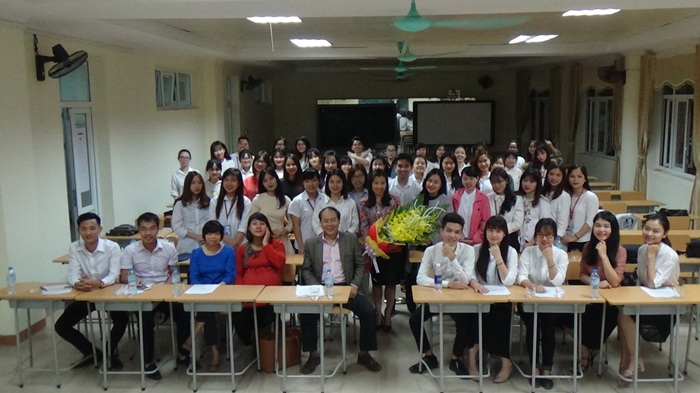 Câu lạc bộ Nghiệp vụ Sư phạm,  Viện NCSP Trường ĐHSP Hà Nội 2 ra mắt và gặp gỡ thành viên