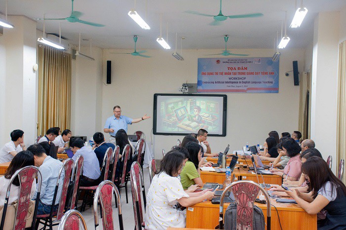 Đào tạo và cấp chứng chỉ đào tạo cho người nước ngoài dạy tiếng Anh tại trung tâm ngoại ngữ, tin học tại Việt Nam.