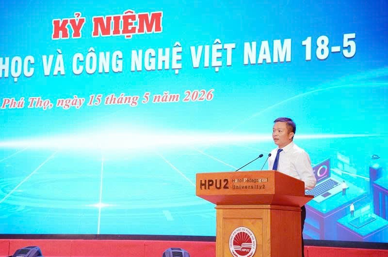 Kỷ niệm Ngày Khoa học và Công nghệ Việt Nam năm 2026 và tuyên dương, khen thưởng viên chức, sinh viên đạt thành tích cao năm học 2025-2026